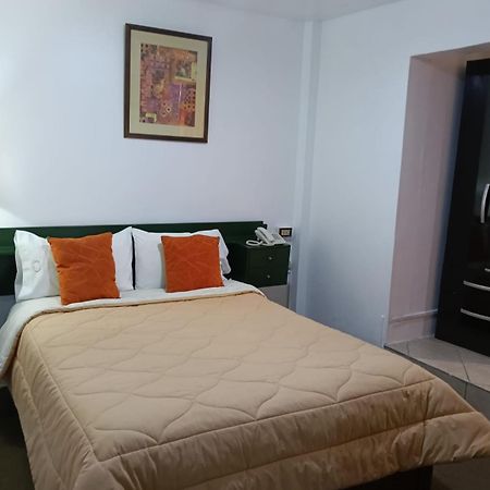 Andean Hostel Уарас Екстер'єр фото
